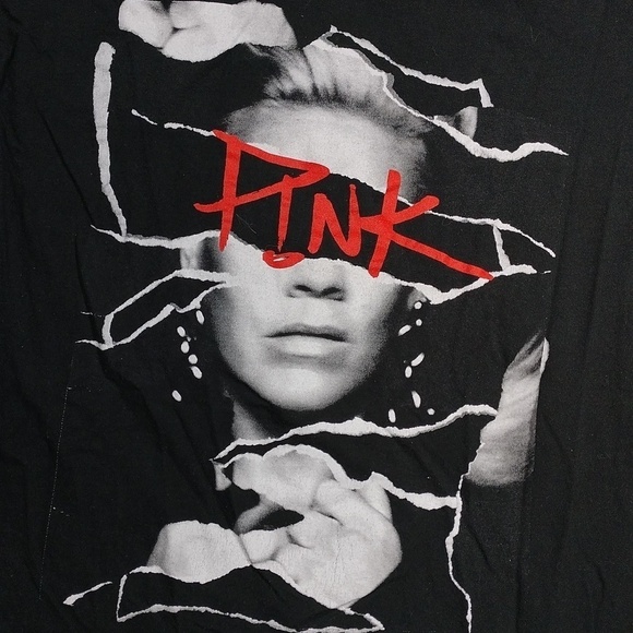 Pink women's large sized t shirt - Picture 2 of 7